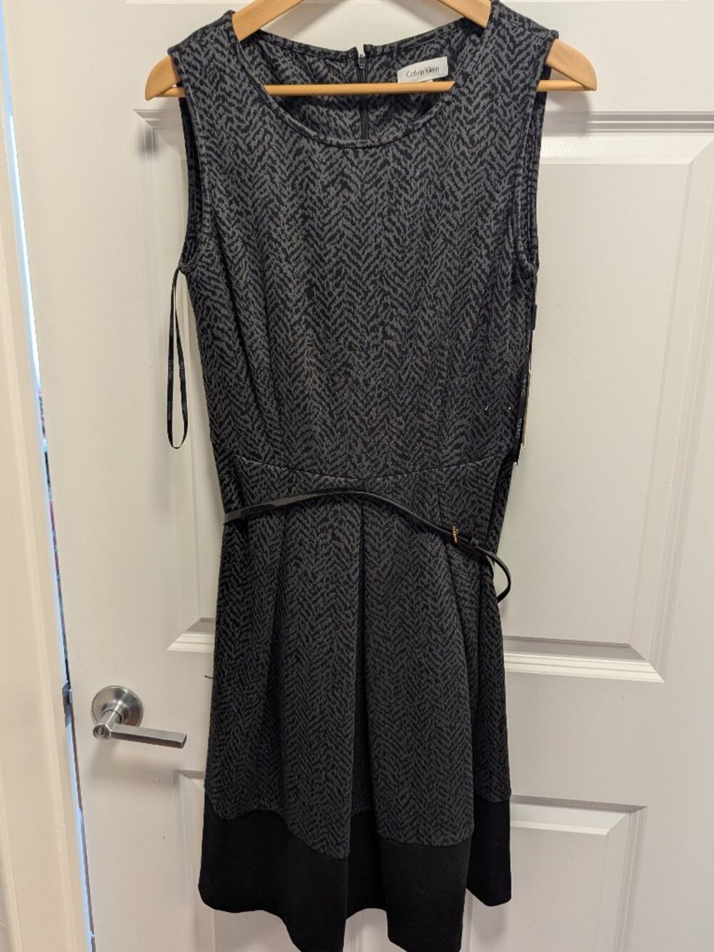 Calvin Klein NWT Herringbone Jacquard Sleeveless Belted Fit & Flare Dress Sz 8